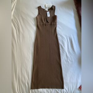 Heartloom Brown Keyhole Midi Dress